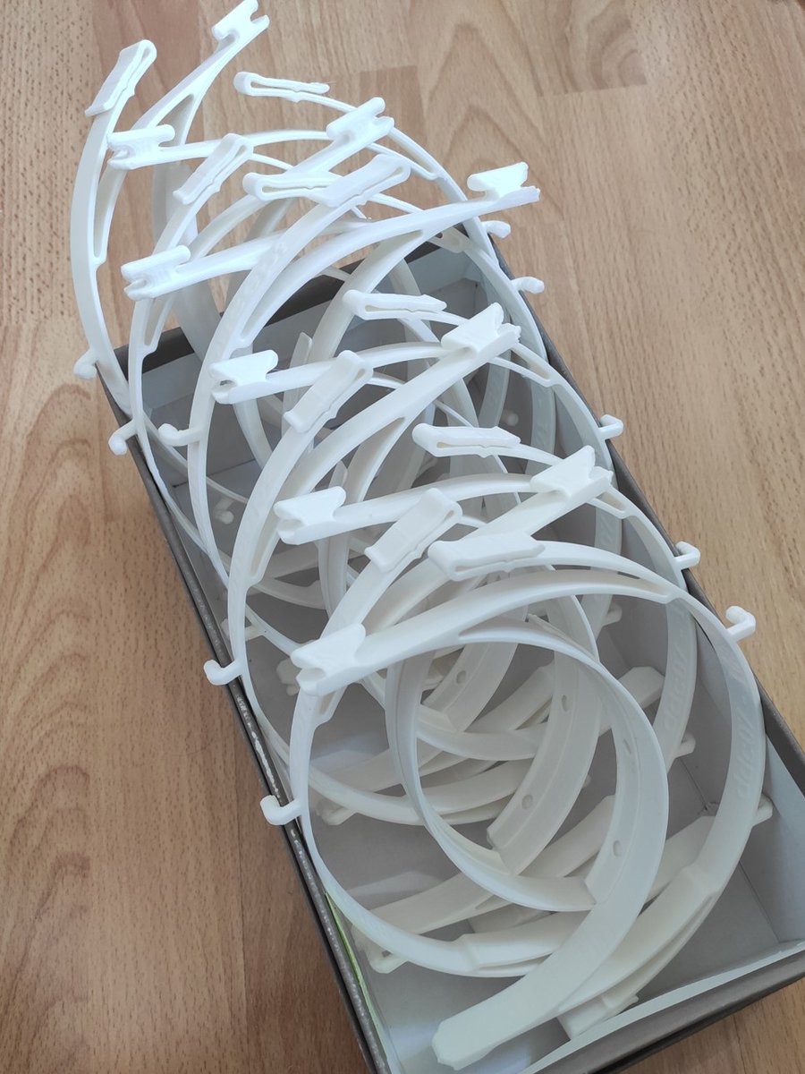 SixoniaTech's tweet photo. Fighting #Covid_19 together: Thanks to everyone @DRESDEN_concept for organising, we'll deliver our first batch of #3Dprinted face shields today! #FightCOVID19 #StrongerTogether #sogehtsaechsisch #CoronaSN @SLUBdresden @FraunhoferIWS @tudresden_de @IPFDD @HZDR_Dresden @Medizin_TUD https://t.co/Ikq67wsXP5