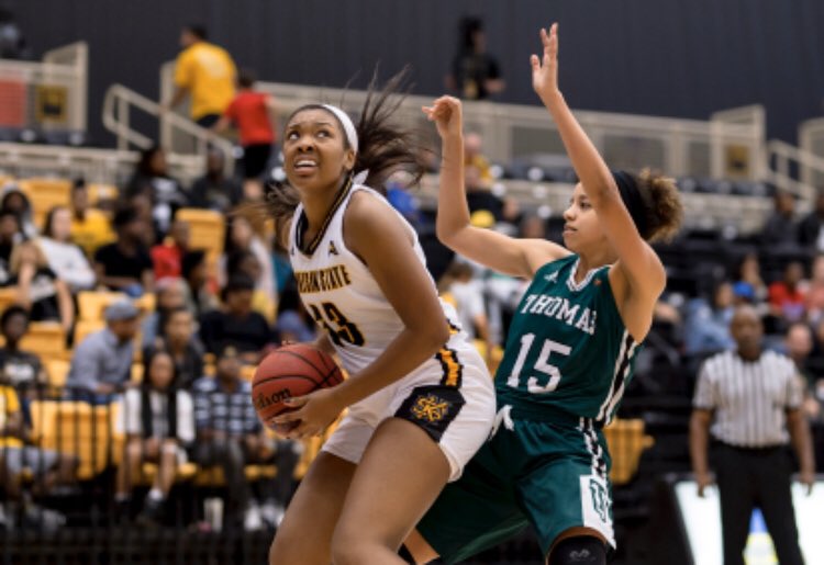 KSUOwlsWBB's tweet photo. #TBT to our Seniors first game suited up for Kennesaw State π€£ #2017 @_LexiMann_ @Breee_Hooverrr @favexlex @AgnusBerenato https://t.co/EI1gNYBx3D