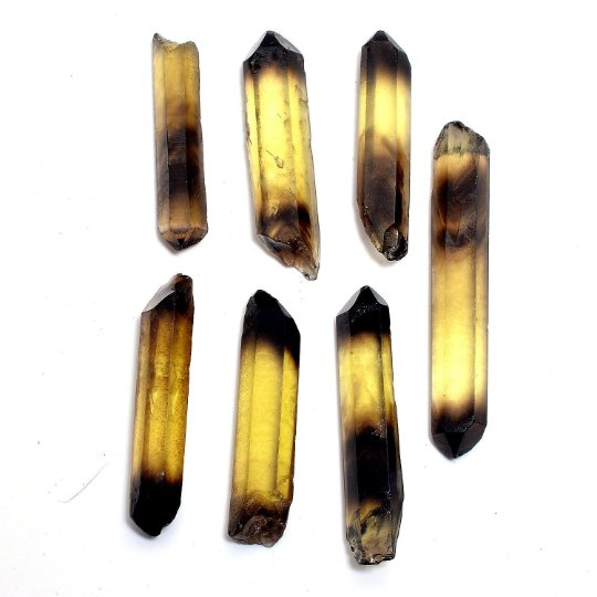 shyamagems's tweet photo. Natural Bio Lemon Raw Rough Pencil 7Pieces
Dm for details and for custom order
Worldwide Shipping 
#biocolor #lemonnecklace #lemonjewelry #jewelry #lemon #lemonbeads #roughbeads #gemstonerings #beadbracelets #necklace #indianbeads #handmade #gemstonerings #shyamagems #beads #gems https://t.co/nTixl4LnQJ