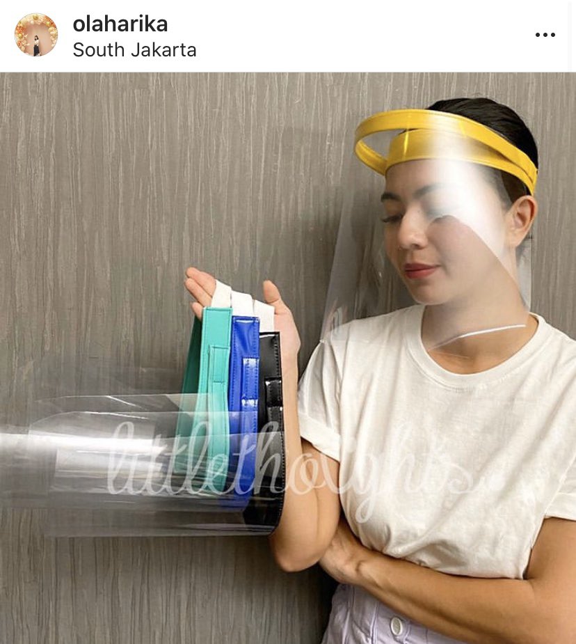 lyndaibrahim's tweet photo. Desainer muda Indonesia, Yosafat D Kurniawan, membuat APD coverall khusus utk donasi ke Puskesmas. Selain uangnya sendiri, ia menerima donasi bahan &amp; tenaga menjahitkan. 

Party planner Ola Rachman membuat APD kepala utk donasi ke RS/Puskesmas.

Keduanya bisa dihubungi di IG mrk. https://t.co/qY51CjVTMx