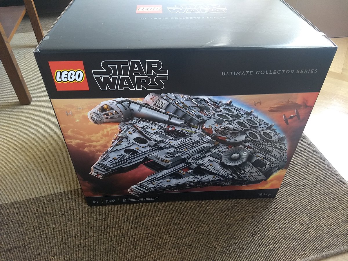 Right now I am supposed to be getting on a plane to finally attend my PhD graduation.Unfortunately that can't happen so instead I'm spending the week building a ridiculously large Lego set.