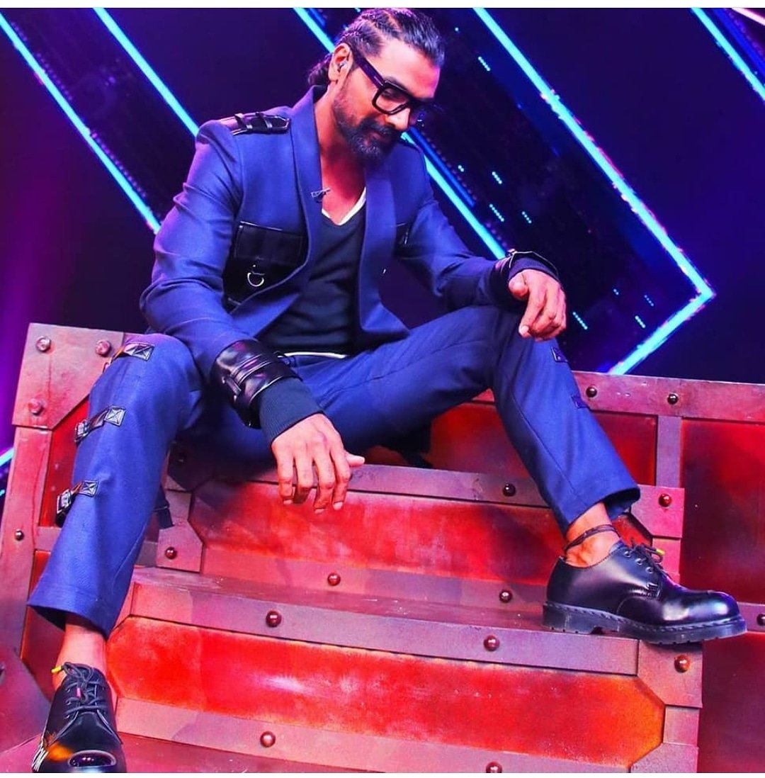 Wish you very very happy birthday remo D\Souza sir 