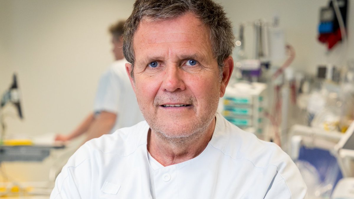 RegionH's tweet photo. Se billeder fra et sundhedsvæsen, der tager kampen op mod #covid19dk. @RegionH har samlet billeder og videoer fra hospitaler, m.m., hvor nye arbejdsgange søsættes for at komme covid19 til livs. 
Billedbanken opdateres løbende👉https://t.co/l7pTJatxc2 
#sundpol https://t.co/vXSrosgr9B