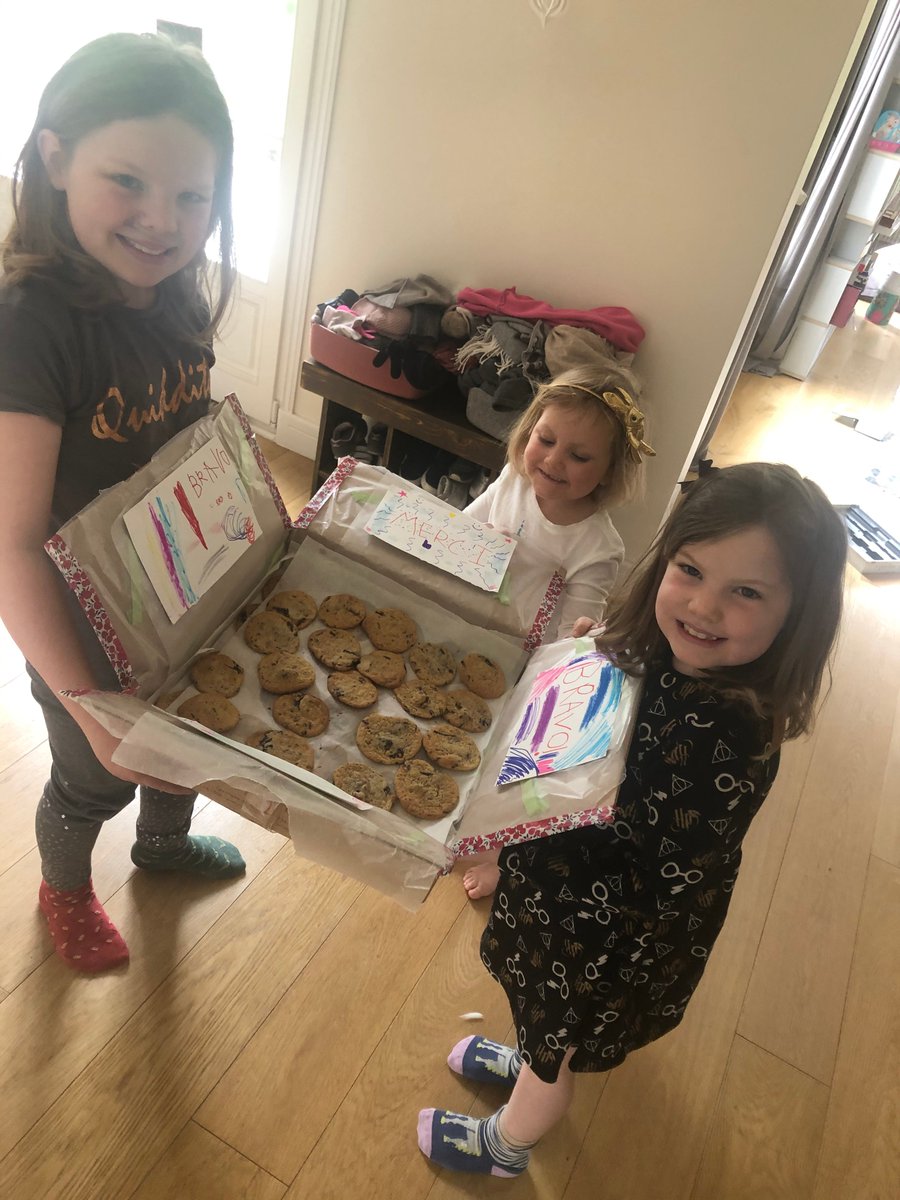 asparisofficial's tweet photo. Join ASP in baking for healthcare workers! We've delivered over 150 cookies (plus a cake and a crumble!) to the "frigos solidaires" at hospitals across Paris. Check the newsletter for more details, or call ahead to your local hospital! #RebelsGoRemote #DistanceLearning https://t.co/SrQMm2tgvQ