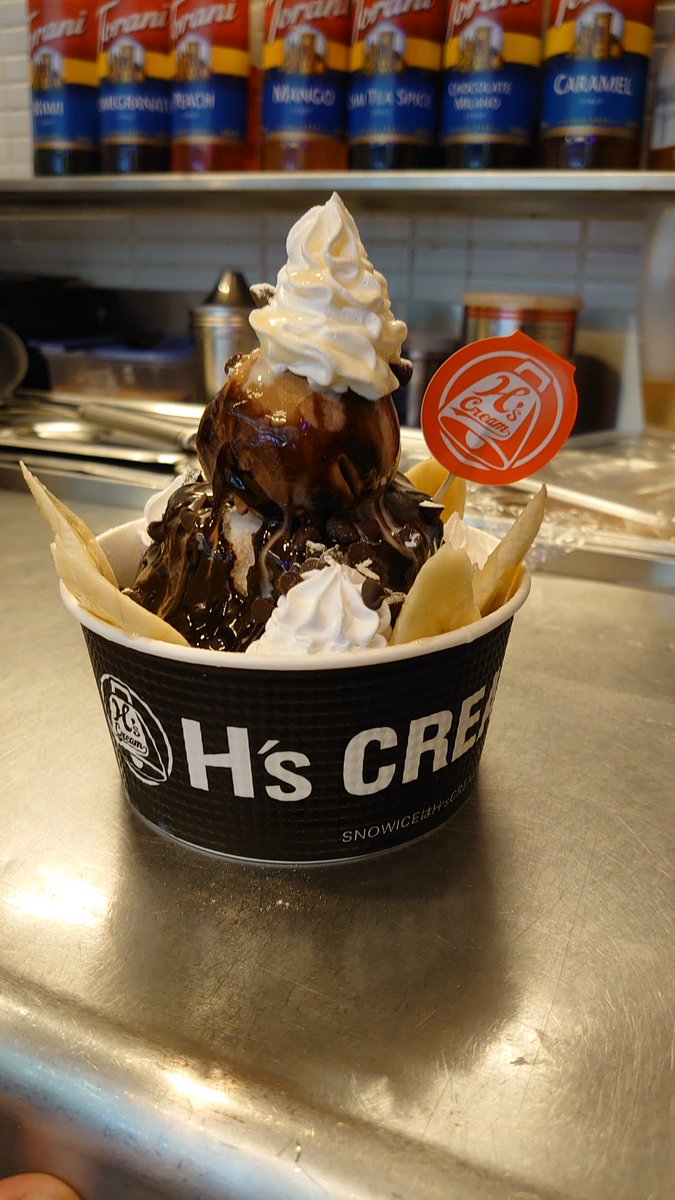 阪急西宮ガーデンズ公式 本館1f 東モール H S Cream T Co Ntls5h1vwv クレープ でも大人気の定番クレープ チョコバナナ が スノーアイスにも登場 チョコアイス チョコソース チョコチップと チョコをふんだんに使ったかき氷です