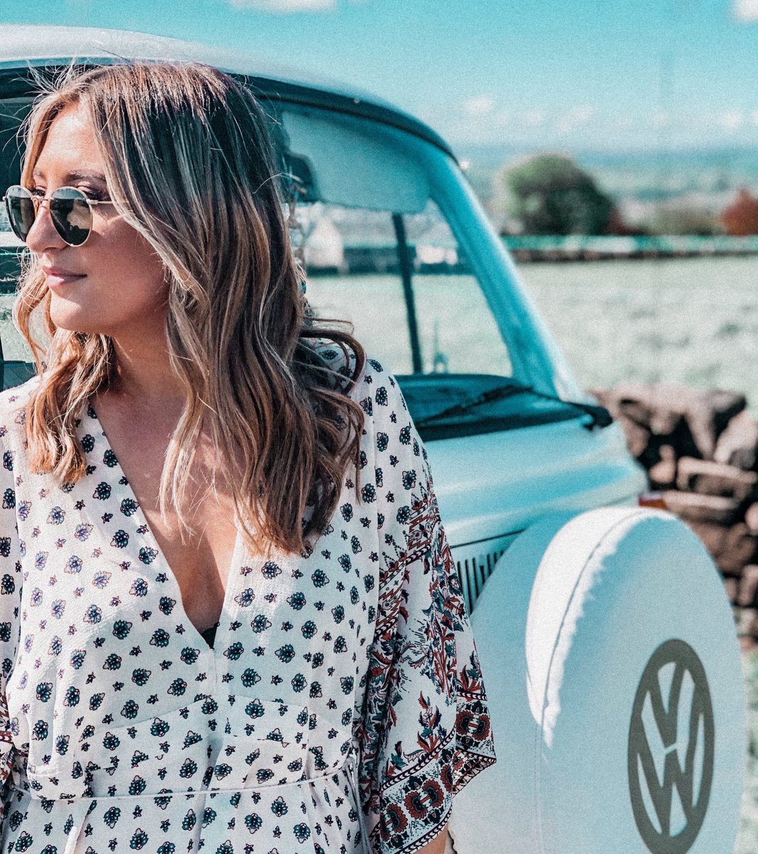 jessthristan's tweet image. BTS shot from #TheOldMe music video to celebrate 200,000 STREAMS BABY ⚡️ 

I’m a broken record at this point, but thank you all so much for loving &amp;amp; supporting this song of mine 🤍 

Check out the music video here: bit.ly/3dQ6MDN — I drove a VW campervan (it was HARD)