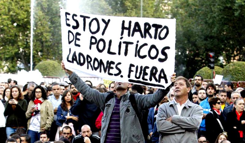 2Deslenguado's tweet photo. #Bienvenidos13 #BuenosDiasTVN #LasDoctorasExplican #muchogusto #ContigoCHV porfavor dejen de invitar a los políticos a los paneles!!! Ellos son el problema y únicos responsables del estallido social en chile, incapaces de dar soluciones a los chilenos, porque los invitan 🤬🤬🤬 https://t.co/gDp7g5s2ad