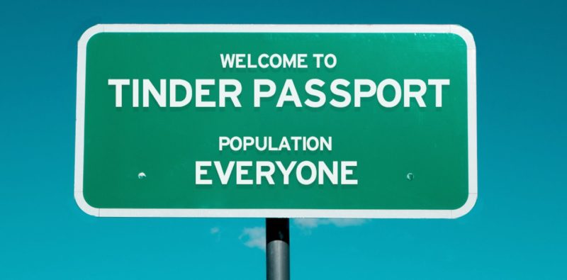 escandalamx's tweet photo. ¿Aburridas está cuarentena? ¡No hay problema! Las de Tinder ofrecen servicio premium gratuito para que comadreeeees con personas ¡de todo el munda! #YasGurl Info vía @primeraplanamx https://t.co/bBbINR3OVz https://t.co/PMfGtKY6uA