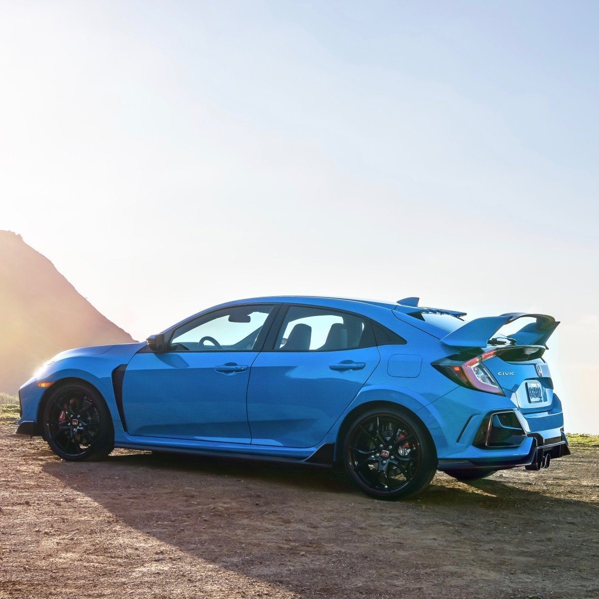 The #CivicTypeR looks fast even when parked.