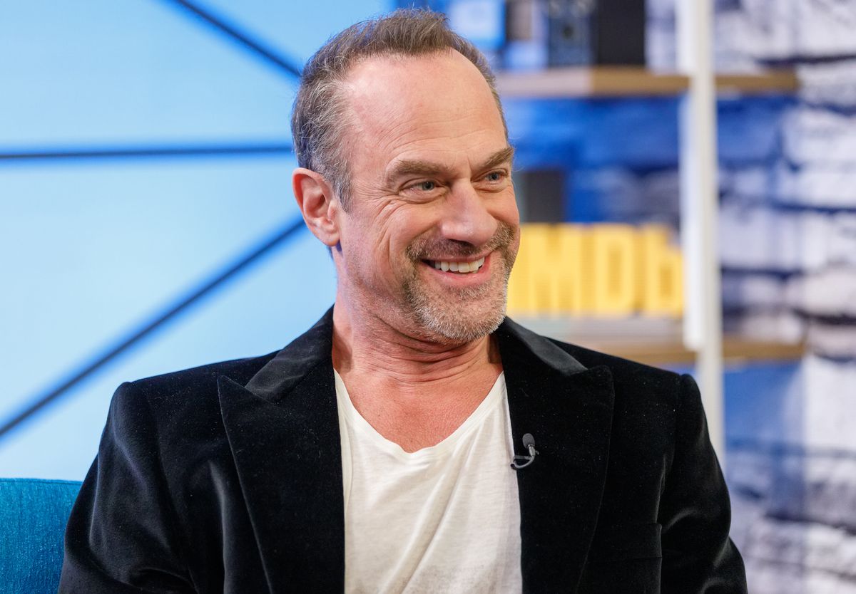 I would like to wish Christopher Meloni aka Elliot Stabler a Happy birthday. 