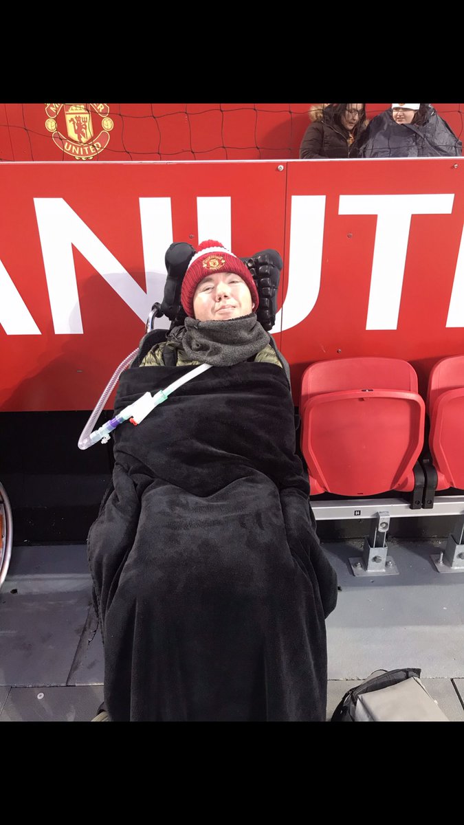 RCrawfordOasis's tweet photo. Hi @MarcusRashford I am Oliver’s carer, we travel 2 hours to every home game. He is your biggest fan! We are currently in lockdown for 12 weeks as Oliver is ventilated 24hours per day! It Would make his day if you could tweet back! Thanks in advance! https://t.co/67iNNn9MSE