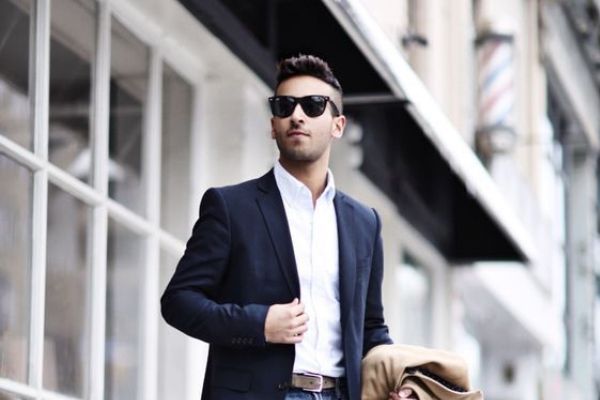 Picks4me's tweet photo. How To Wear A Casual Blazer For Men | 2KnowAndVote https://t.co/CX9u47CK3o https://t.co/ZdlFd2GNio