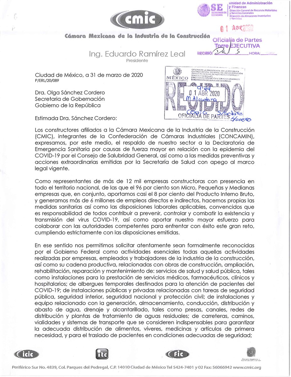 cmicnacional's tweet photo. Solicitamos que la construcción se considere como actividad esencial ante @SEGOB_mx. Siempre en apoyo en las emergencias, estamos preparados para contener esta pandemia, aplicando en todas las obras protocolo de contención de COVID19, cuidando nuestros trabajadores y sus familias https://t.co/2VpCNcQVxJ