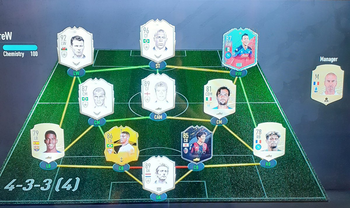 Lewis_Elliot19's tweet photo. @EASPORTSFIFA Really?? Div 7?? Sort it out ea https://t.co/5SvlrIqFjz