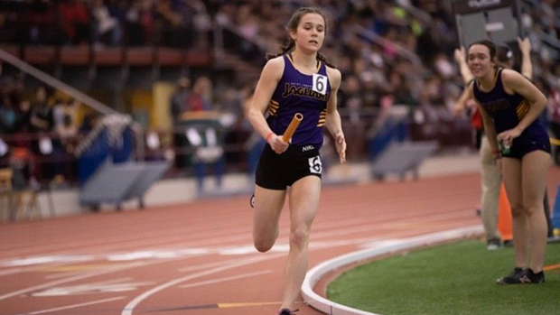 OHMileSplit's tweet photo. "Thank you for giving the world something to do when life is on hold. And, thank you for never giving up on me and shaping me into the person I am today." @SJAAthletics @SJAtrackcc 

- Dear Running essay by Anna Duesenberg 👉 https://t.co/oIqcsYlGjZ https://t.co/nGhz6iwv1P