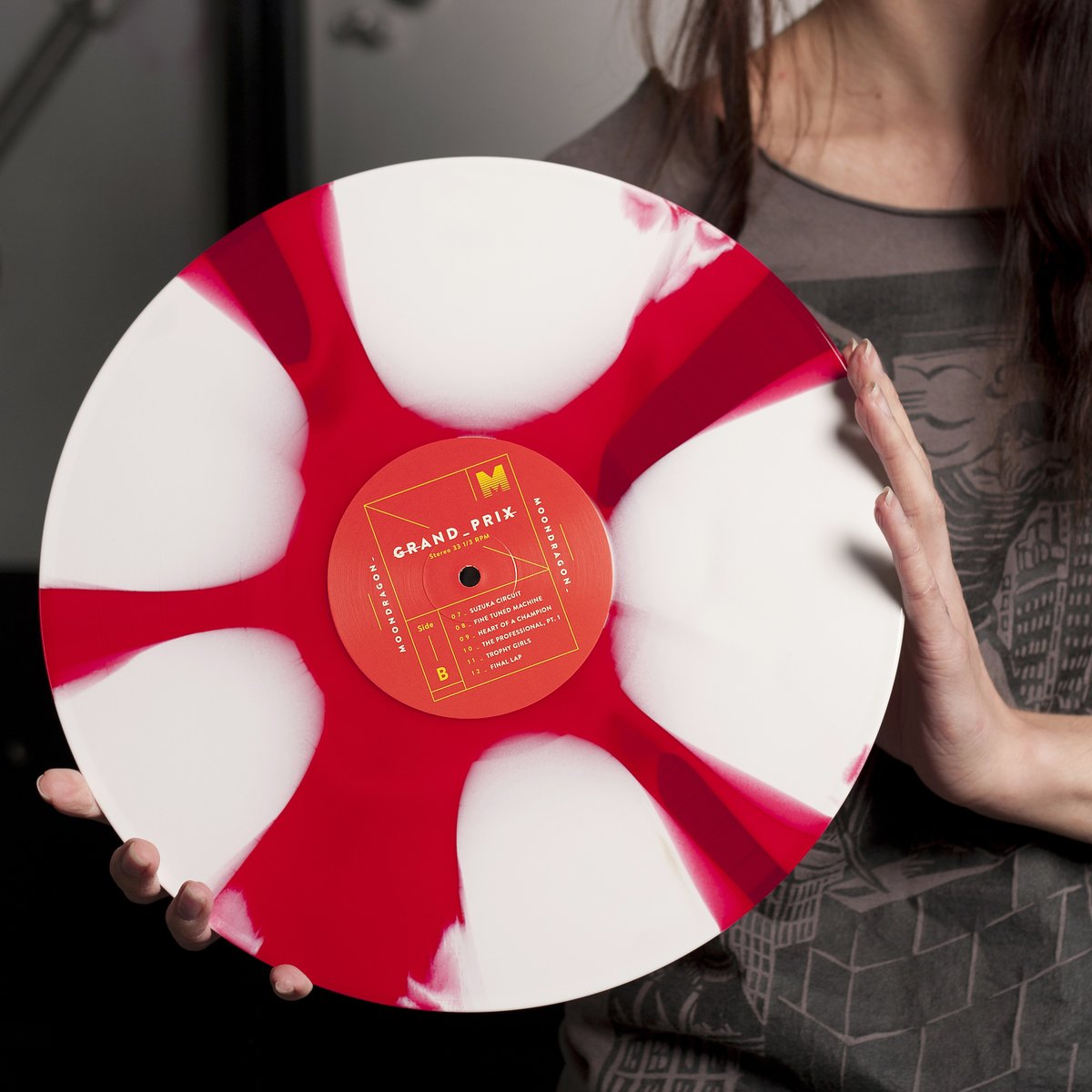 xvinylx's tweet photo. Effect: Red/White pinwheel

Featured: Moondragon - Grand Prix LP

#xvinylx #vinyl #vinylrecords #vinylcollection #vinylcollector #vinylcommunity #vinyloftheday #vinylcollective #vinylclub #analogue #wemakevinyl #colorvinyl #vinylworship #essentialpurificationrecords #moondragon https://t.co/QPxfoeD4Nc