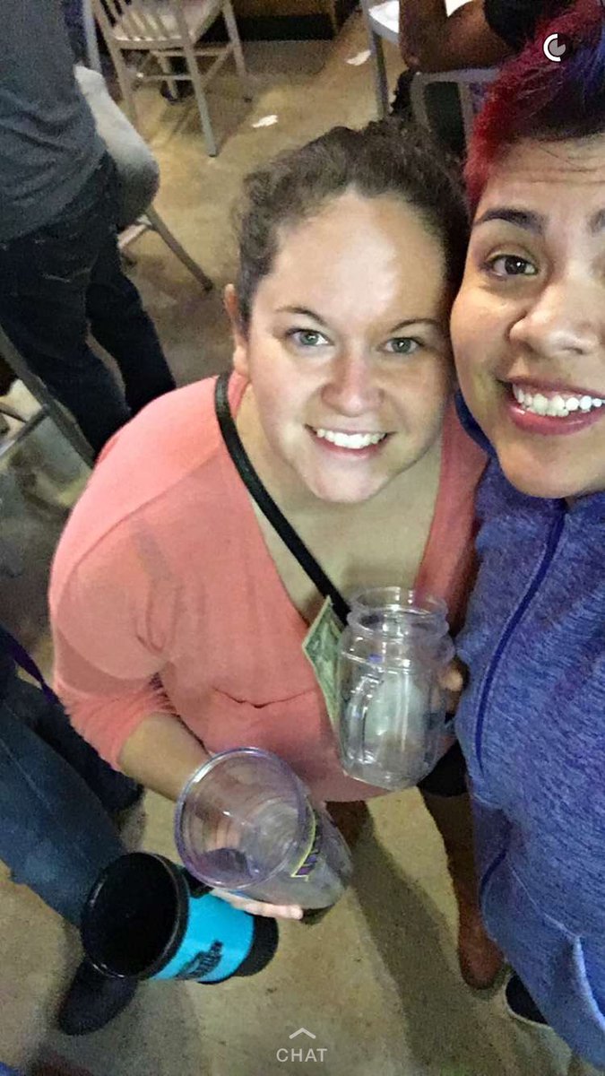 klc0205's tweet photo. #BarstoolBestBar #BarstoolSupDogs 💜💛 https://t.co/wTbmHQxwPc