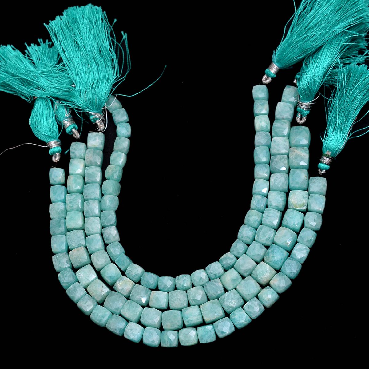 shyamagems's tweet photo. Amazonite Faceted Cube Bead
Dm for details and for custom order
Worldwide Shipping
#amazonite #Amazonitenecklace #amazonitejewelry #jewelry #jewelrydesigner #amazonitependant #cubebead #amazonitefaceted #bead #necklace #indianbeads #handmade #shyamagems #amazonitestone #jewellery https://t.co/RGaBOhdfjb