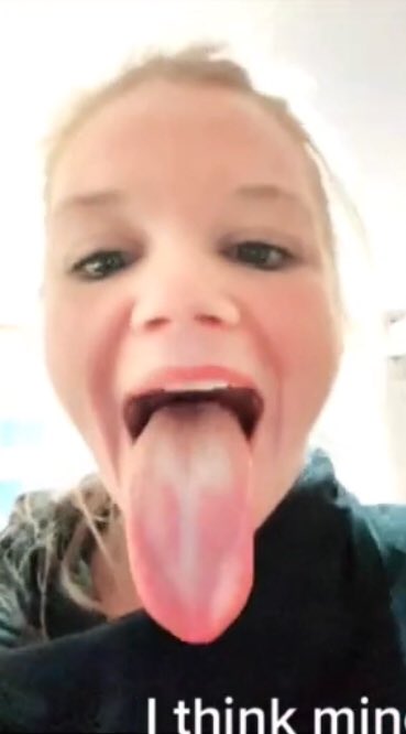 LongTongueBooty's tweet photo. Guys this might be the #WorldsLongestTongue @GWR you need to contact her ASAP 😱👀👅
~
#longtongue #tongue #tonguetwistter #tongueout #tongueselfie #kkvsh #kakey https://t.co/ikEwyt3C4J
