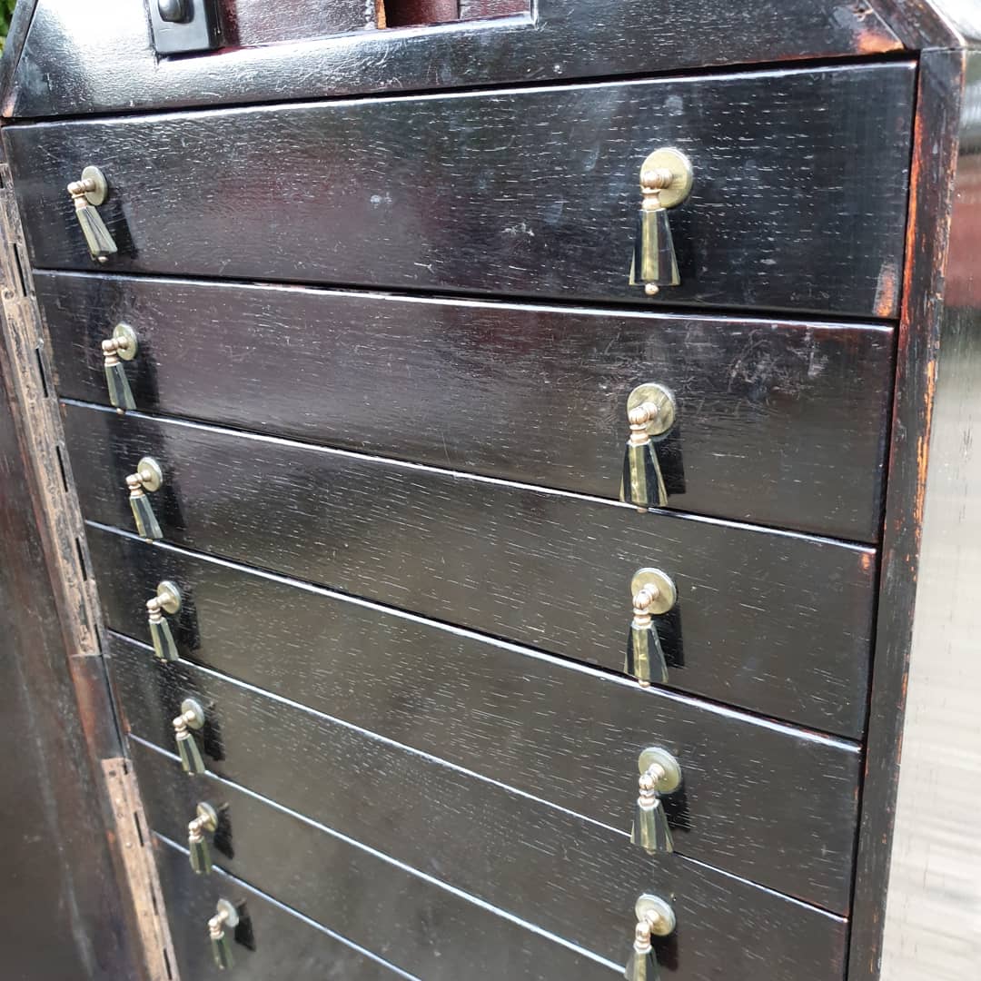 Anything_EVR18's tweet photo. Hand made collectors cabinet for sale 

Message for details https://t.co/8NpToCzIZU