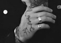 thread of zayns “love” tattoo bc it does things to me and it is my favourite tattoo of his 