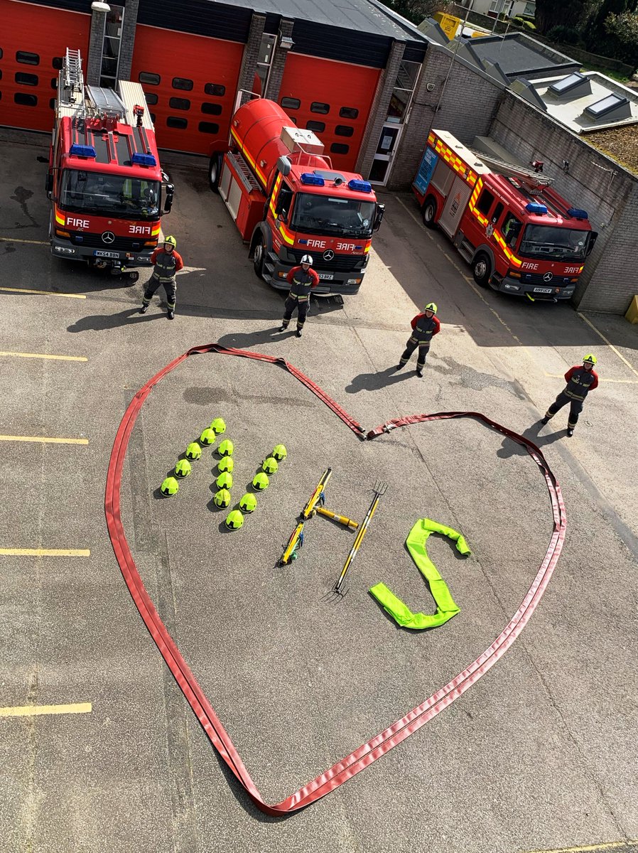 LiskeardCFRS's tweet photo. Liskeard Fire Station would like to say a massive thank you and send their love and support to our fellow emergency services crews in the NHS teams. Your efforts and commitment has never been so needed and respected.
"Stay Home, Stay Safe and save the NHS" #liskeard https://t.co/MzQgXNt9K3