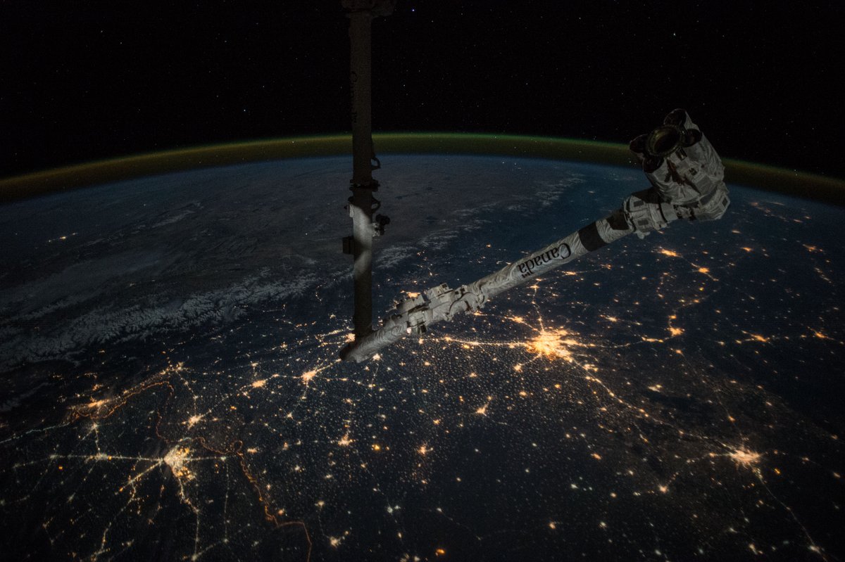 EverestToday's tweet photo. Himalayas, India, Pakistan and Tibet, from the @Space_Station, 2015.11.20, 18:29:07 GMT, 24-mm #Exp45. Hi res: https://t.co/E2DDuCXsqq https://t.co/KK3MyWHFYE