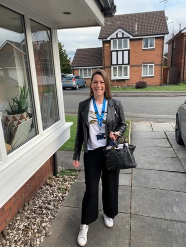 GMMH_NHS's tweet photo. Anya, one of our amazing Community Psychiatric Nurses has blogged for @thecandidateuk about her positive outlook on the impact of isolation on local communities during coronavirus.

Read the blog here: https://t.co/LvDoM6tmnV

#TogetherGMMH #StayHomeSaveLives #ShareThePositives https://t.co/7Er54tYUH6