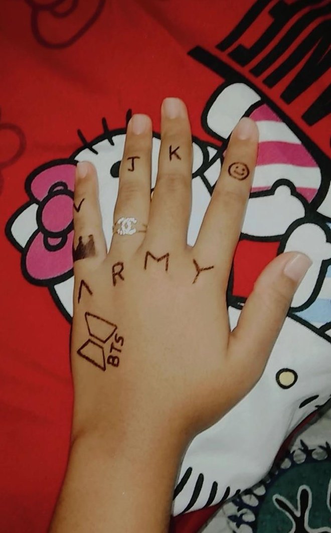 _dy00's tweet photo. Tatto
Jungkook Taehyung Jeon Jungkook #bts #BTSROTY @BTS_twt https://t.co/KXEKRKkALW