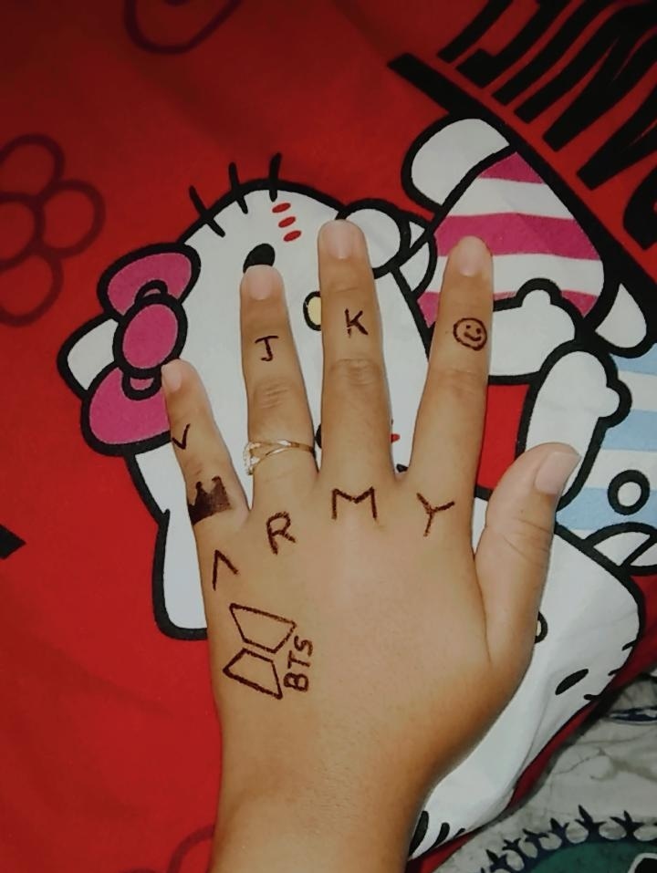 _dy00's tweet photo. Tatto
Jungkook Taehyung Jeon Jungkook #bts #BTSROTY @BTS_twt https://t.co/KXEKRKkALW