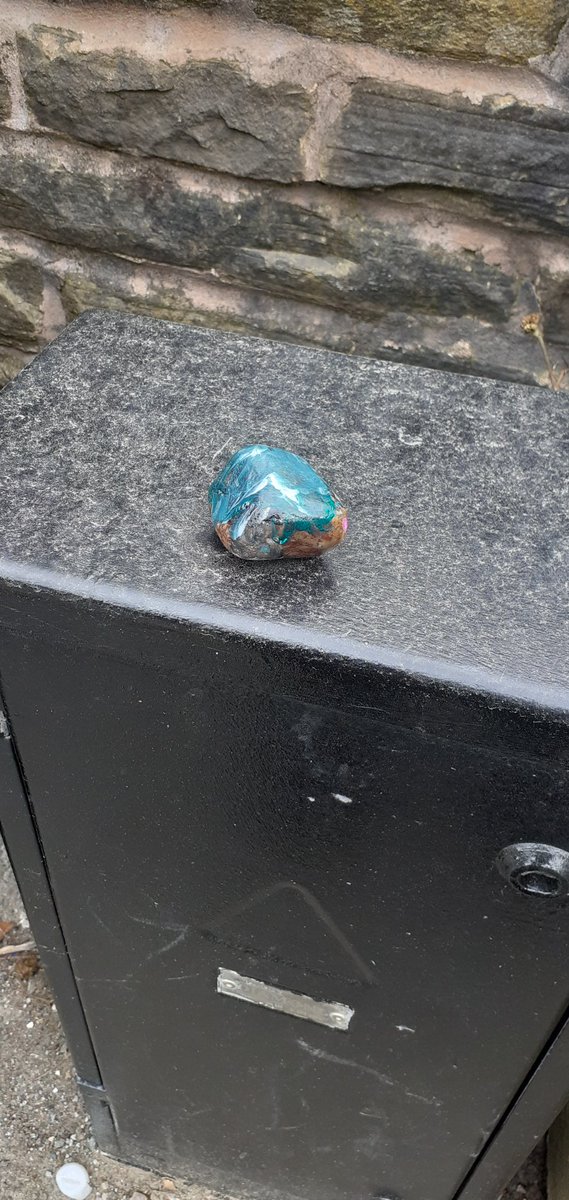 thackleyrocks's tweet photo. Lovely to see a couple of #ThackleyRocks on my daily walk. Thank you for putting a smile on my face xxx https://t.co/R6olcT3rC5