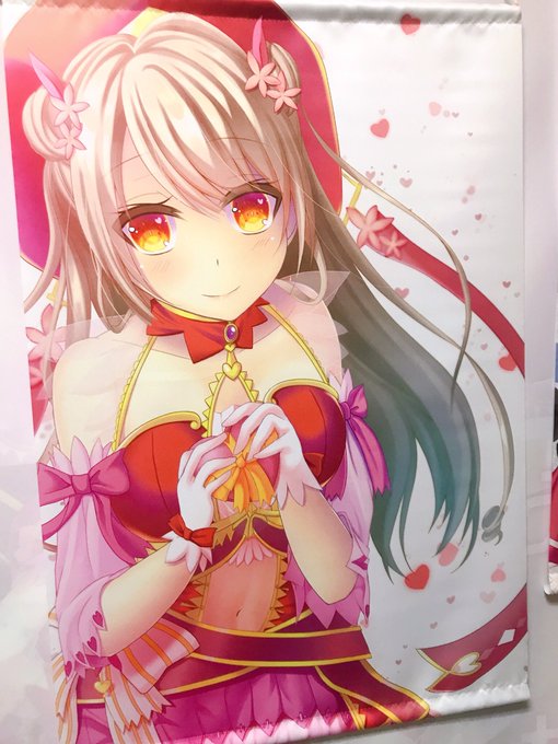 コミケ合わせで注文してたディプラデニアちゃんのタペストリーが届きました…🥰
B2おっきい!
次のイベントで頒布しようと思います\\\\٩( 'ω' )و //// 