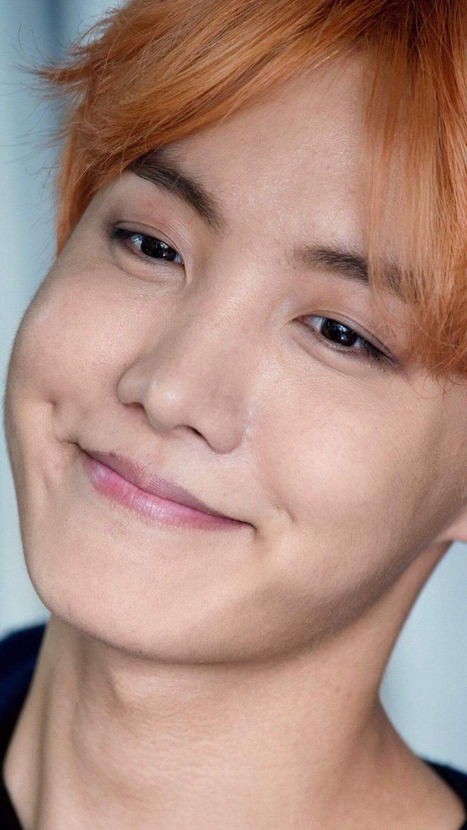 This is my favorite close up of Hoseok he is so perfect I'm melting under Taehyung's eyes  #BTS    @BTS_twt