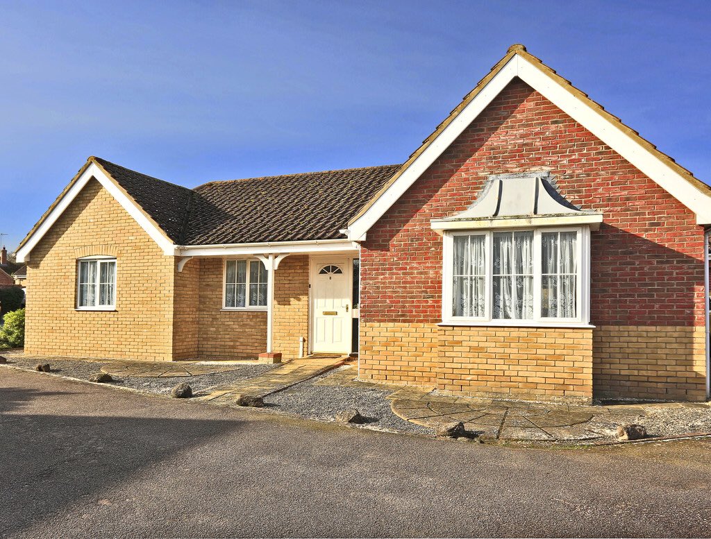 We’ve just agreed a sale on this three bedroom bungalow in Beccles whilst working safely from our homes! 🏡 #stillsellinghouses #StayHomeSaveLives
