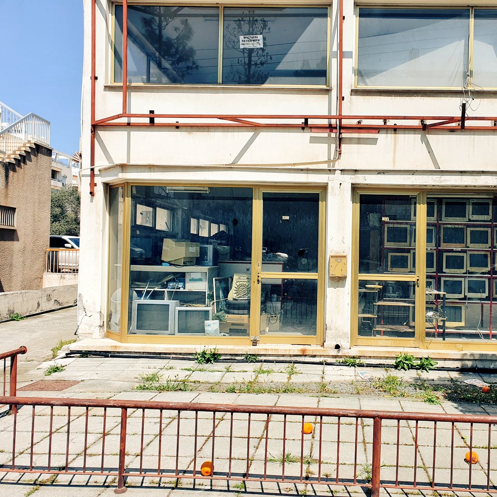 Olivia Guest · Ολίβια Γκεστ tweet media