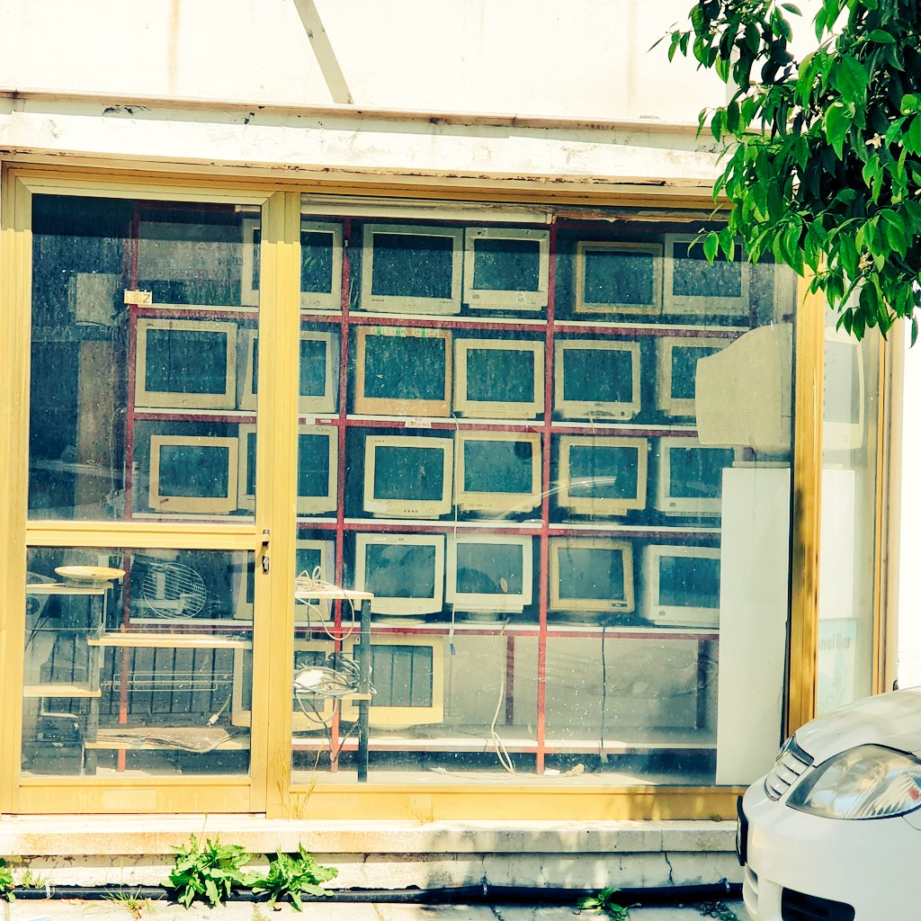 Olivia Guest · Ολίβια Γκεστ tweet media