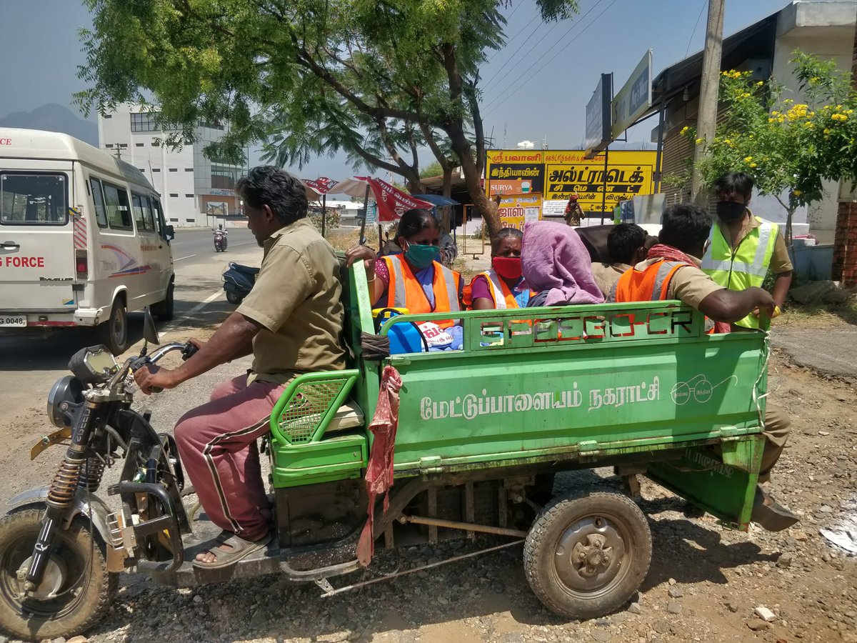 mrajkumarbjp's tweet photo. Today our respected MLA O.K. Chinraj Anna , Thasildar madam , RDO sir and all the senior doctors visited the Hindustan Multi Speciality Hospital .
Thanks to all the Mettupalayam and Karamadai Sanitation workers.       There won't be any harm to public because of this operation. https://t.co/WqHM87KIwi