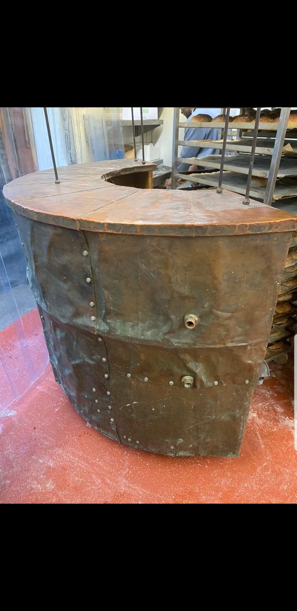 Anything_EVR18's tweet photo. Blacksmith made copper bar / counter for sale 

Ideal garden or pub garden bar 

On casters so easy to move around .

Used for a bakers counter in his shop 

Message for details 

#copper#ginbar#oneoff#findanother https://t.co/Gf0VxeN1DB