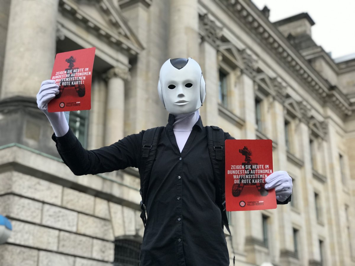 Day 2 of the online #Berlin Forum on lethal autonomous weapons systems aka #LAWSforumBerlin begins shortly with a discussion by government representatives from Belgium, Brazil, Chile + France. Our web post: stopkillerrobots.org/2020/03/digita…