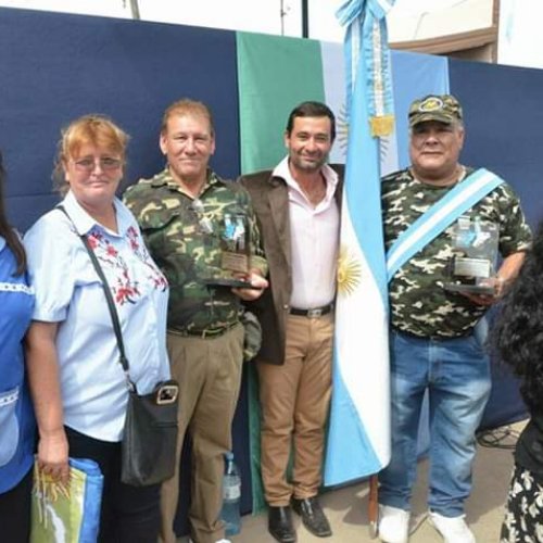 panzardi_jose's tweet photo. 🇦🇷 2 DE ABRIL 🇦🇷
HONOR Y GLORIA A NUESTROS HEROES DE MALVINAS!!!

#DanielFermandez🇦🇷
#JuanGaleano🇦🇷
#OrlandoCodutti🇦🇷
#JoséLuisGamarra🇦🇷
Laguna Blanca Chaco. https://t.co/miQGQXDTId
