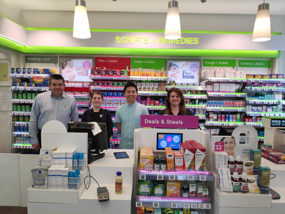 ConefreyPharmac's tweet photo. Hi @Tweetinggoddess can I please nominate @liewcheefoong a student of @TCDPharmacy who has been a great help to me the last 10 days as a future member of #TwitterHeroes? A great #Pharmacist in the making @IrishPharmacy @Darragh_OL  #OurPharmacyHeroes https://t.co/5gX2qPewiz