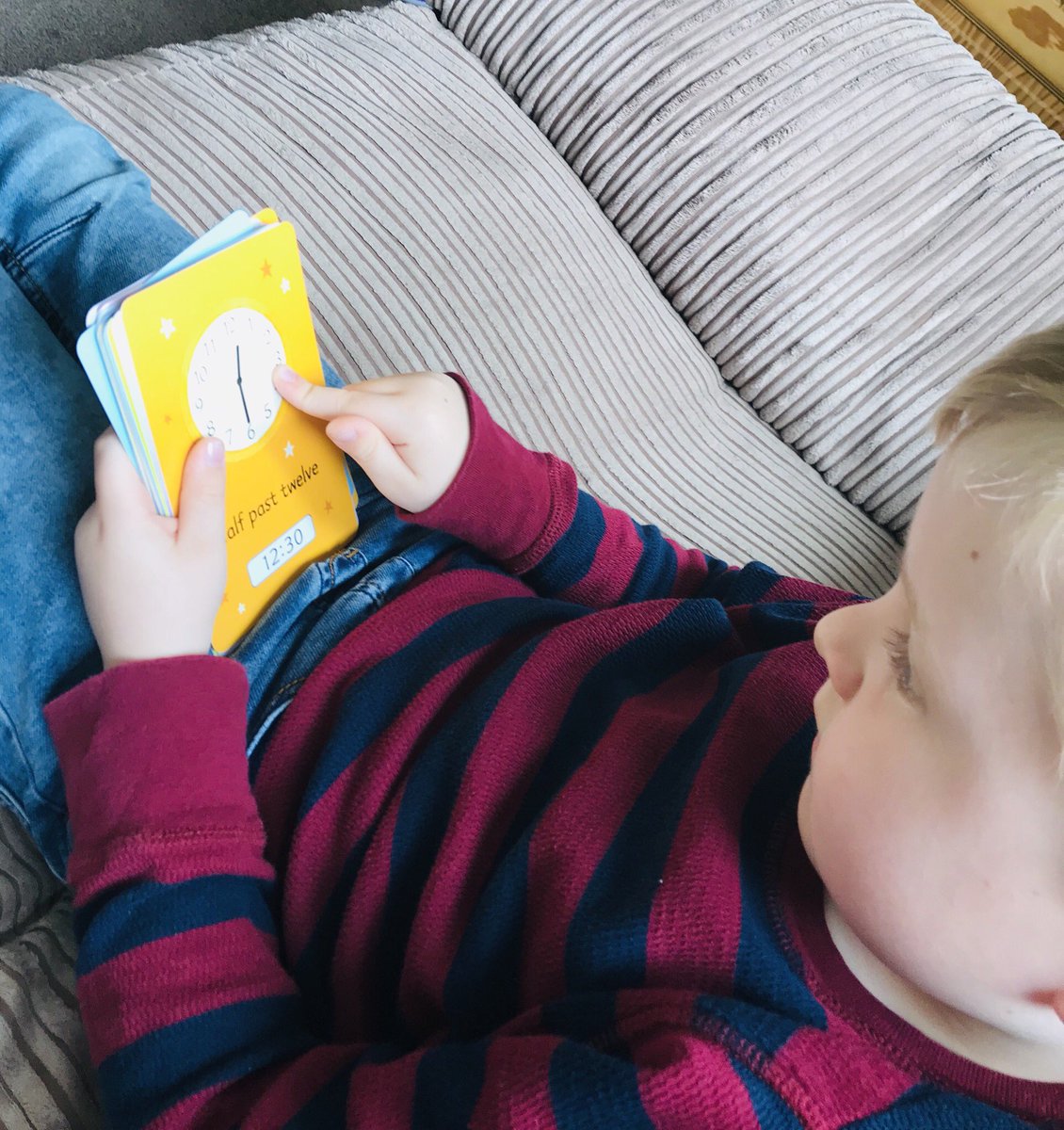 jensbookcorner1's tweet photo. Today we are learning to tell the time ⏰ 

This is something I’ve been meaning to do with Charlie for a while but never seemed to have the time (pardon the pun!). 

So now seems the perfect opportunity 👌🏻 https://t.co/1XQLilz8Mo