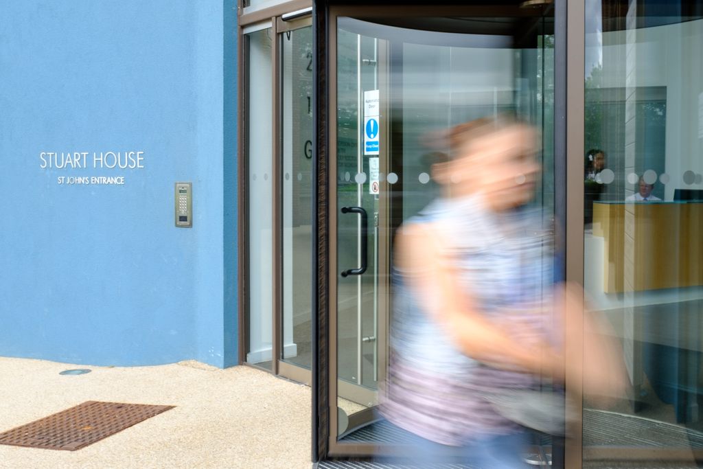 StudiosStuart's tweet photo. Ideally located in the centre of the city, Stuart House is close to countless shops, eateries and pubs, and excellent transport links making it easy to get both to and from. #officespace #letready #peterborough #workspace #flexibleoffice #flexibleofficespace #easyineasyout https://t.co/YNrGN8NHOh