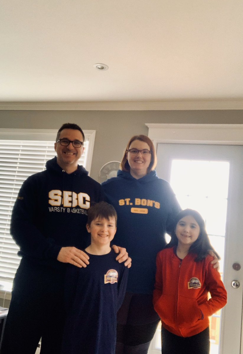 jreynolds42's tweet photo. Wearing our SBC swag @StBonaventures #sbcprideday #SBCVirtualSpiritWeek https://t.co/l4g7CEBcLU