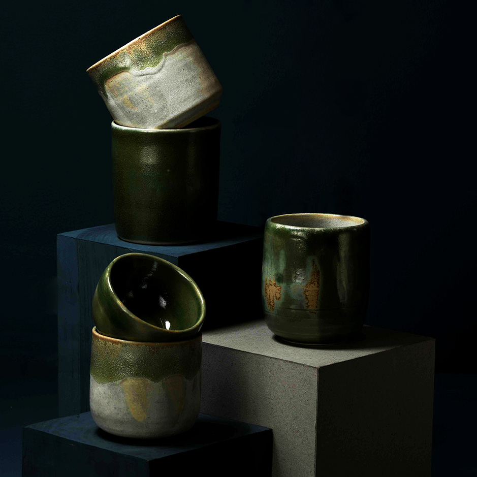 mrinalinis's tweet photo. *Green Glaze* #wheelthrown #handmade #clay #glaze #cups #tumblers #learningpottery https://t.co/bZklU8x3xA