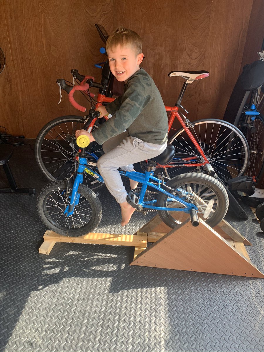 stacychapman84's tweet photo. @ManorsidePoole  a few things tommy has been doing.
Helped daddy make a bike stand so he could exercise next to us in the gym https://t.co/fel81OkyTL
