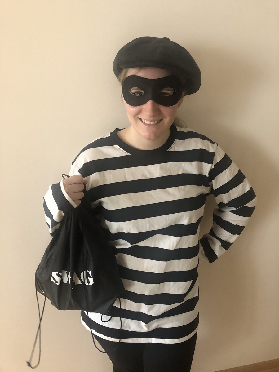 Celebrating <a href="/TBSWarsaw/">TBS Warsaw</a> book week today! #bookweek