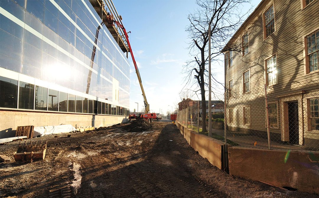 BostwickDesign's tweet photo. Progress continues on the New Patient Care Tower at @upmc Hamot. These pictures were taken on March 26. The exterior curtain wall is nearly complete! PCT will have 64 ICU rooms with 25 of them being Isolation Rooms.
#bostwickdesign #design #build #partnership #healthandwellness https://t.co/bmmszFduRp
