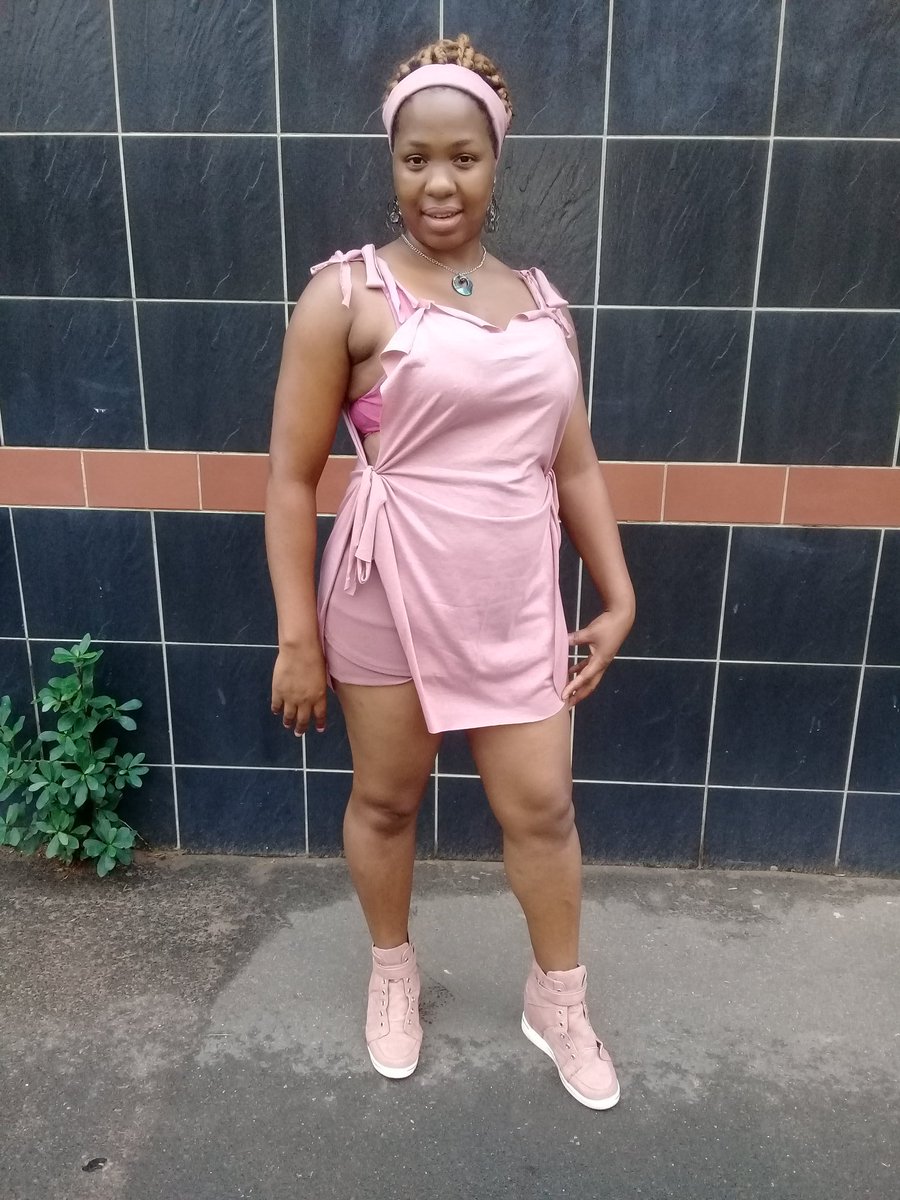 african_diva's tweet photo. I'm African Diva kay one babe https://t.co/vNQadT3dYp