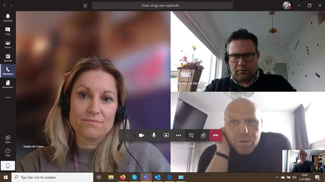 wimtaal's tweet photo. De dagelijkse realiteit: videovergaderen.

Vandaag met Martijn van Eikenhorst (RAI Vereniging), Arjan Everink (KNMV) en Saskia de Craen (SWOV) over de verbetering van de verkeersveiligheid van motorrijders (Christa Grootveld (BOVAG) moest helaas afzeggen). https://t.co/kxdLaPq8y3